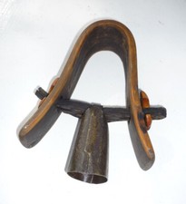 Cloche de chèvre ancienne –