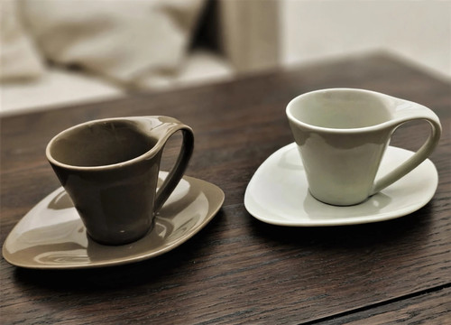 Lot deux tasses avec - lot,