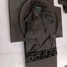 Croix Christ en Bronze  Signé