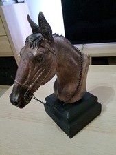 Tête de cheval en bois massif 