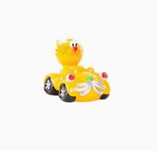 Tirelire enfant figurine statuette Chat jaune dans voiture - animal animaux