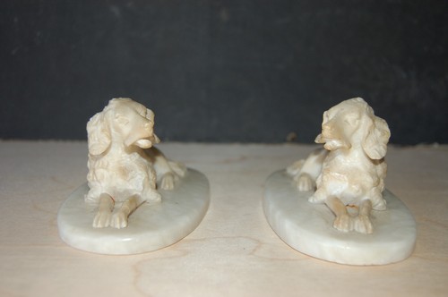 Sculpture paire chiens en - de,