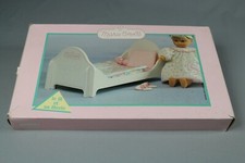ZB938 Marie Corolle 2340 Le lit et sa literie Poupée Enfant incomplet