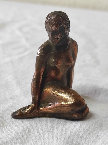 Ancienne petite statuette