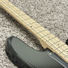 Squier by Fender Affinity