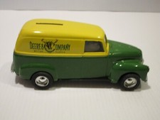 Ertl John Deer Vintage Truck