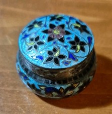 Boîte à pilules en argent