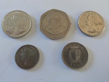 Lot monnaies étrangères du monde usage courant 5 pieces