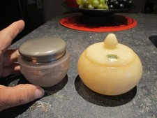 Ancienne Petite Boite a Poudre Pilule Pot Albatre Herna Verre Opaliné Ouraline ?
