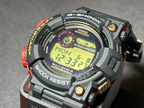 Montre radiocommandée solaire