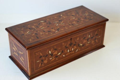 Coffret bois marqueterie
