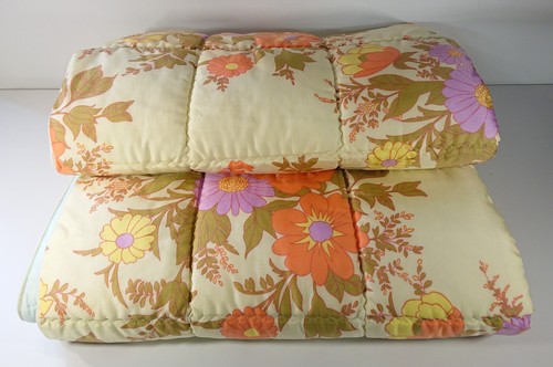Ancienne couverture piquée - couverture,