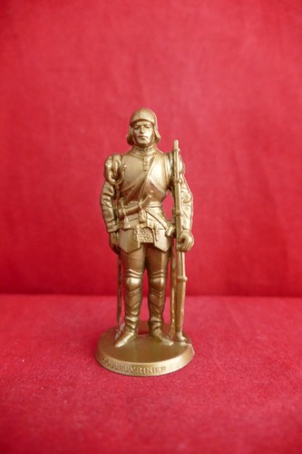 Figurine mokarex couleuvrinier - mokarex,