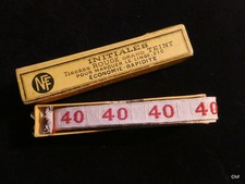 anciennes initiales tissées