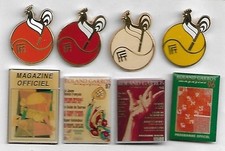 lot de 8 pin's sport tennis : 4 affiches roland garros, 4 fft coq dont 1 ballard
