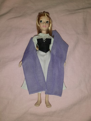 Poupee disney porcelaine - poupee,