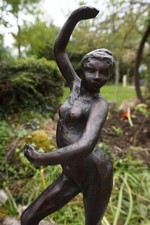 DE08 FIGURINE STATUETTE  LA