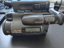 Sony Handycam CCD-TR805E pour
