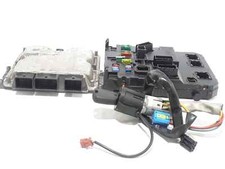 Calculateur moteur 9658373180 Citroen XSARA PICASSO