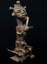 Art Africain Tribal Figurine en Bronze  Dignitaire Akan Baoulé Baule - 13,5 cms