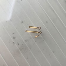 Aiguilles de la montre pour