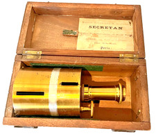 Theodolite - Theodolito - Equerrre d'arpenteur - Pantometre en coffret  Secrétan
