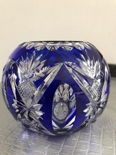 Petit vase boule en cristal de Saint Louis