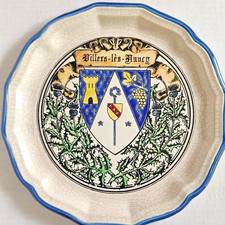 Assiette émaillée de Longwy Villers les Nancy faiencerie saint jean l'aigle