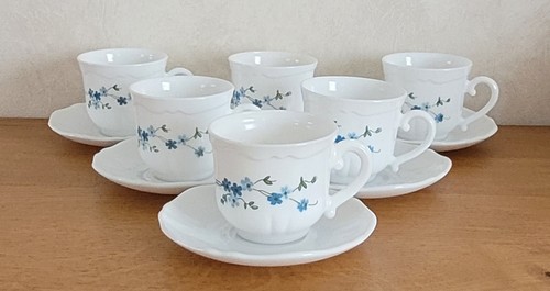 Lot douze tasses café - à,