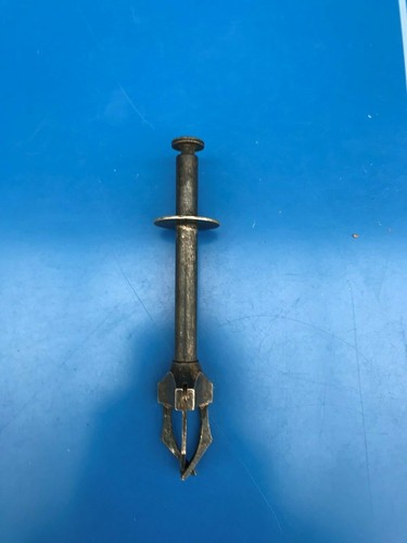 Tres ancienne bel pince - tres,