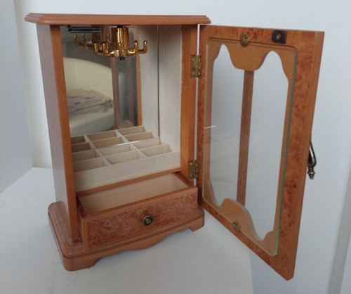 Malette meuble boite - /,