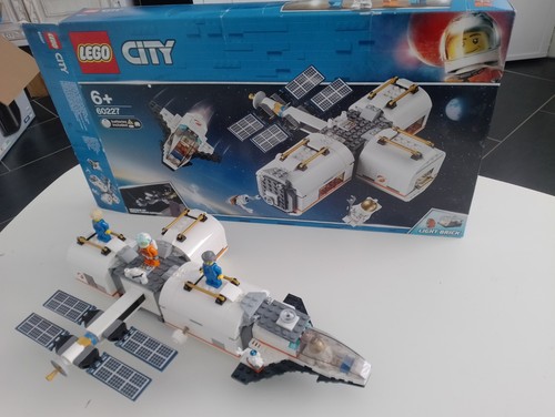 Lego city 60227 station - lego,