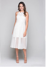 Belle robe ivoire brodée