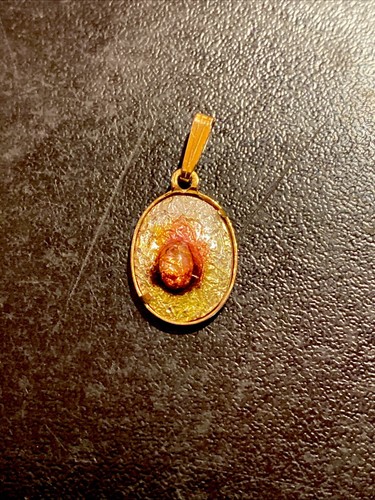 Rare petit médaillon - rare,