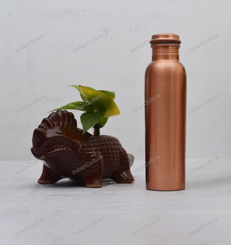 Nouveau flacon eau cuivre - nouveau, d'eau