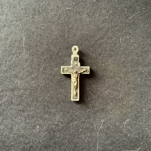 Croix pectorale reliquaire - croix,
