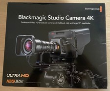 BLACKMAGIC Studio Camera 4K version 1 avec batterie lithium intégrée durée 4h