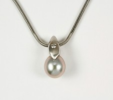 Pendentif blanc 585 14 - en,