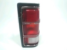 FEU ARRIERE DROIT DODGE B300
