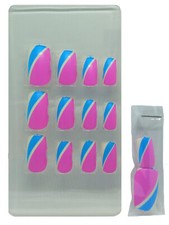 24 Faux ongles roses bleus et blancs - Royal Candy - forts et résilients