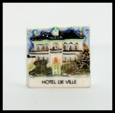 FÈVE "HOTEL DE VILLE". BRILLANT. R