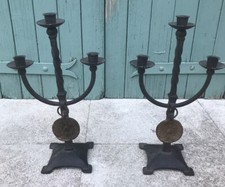Paire de chandeliers en fer