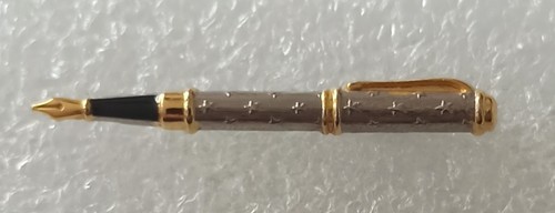 Pins stylo plume - ., arthus
