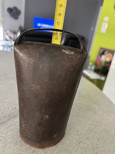 Ancienne cloche sonnaille - ancienne,