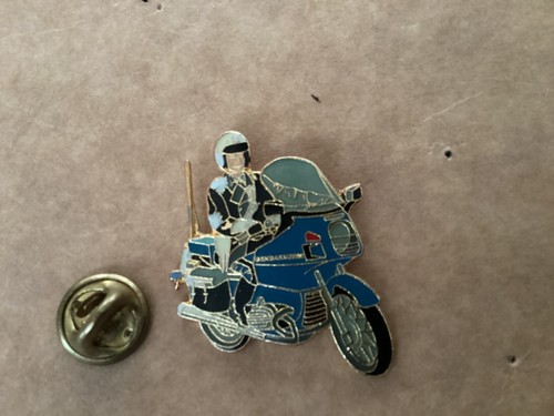 Pins gendarmerie moto - gendarmerie, signe