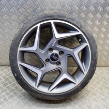 Jante en alliage avec pneu