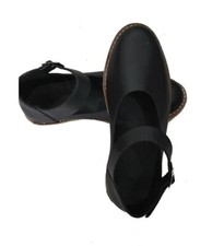 Chaussures en cuir noir viking