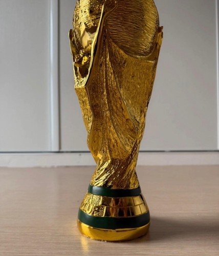Réplique trophée la - de,