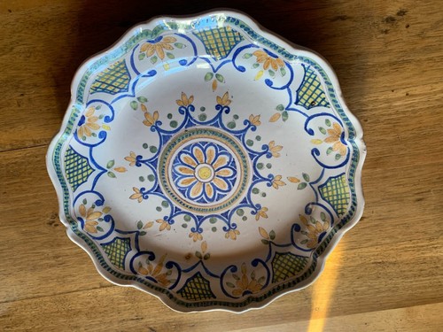 Ancien plat signé en - plat, vm