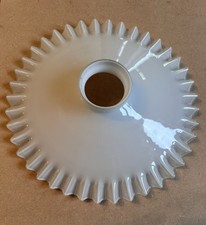 Ancien abat jour en verre Opaline dentelle vintage Diamètre 24cm